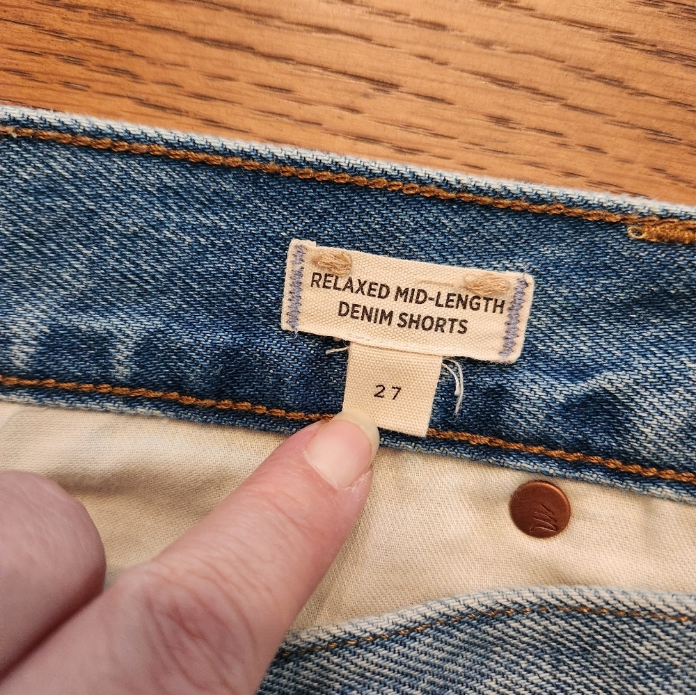 Madewell Relaxed Mid Length Distressed Cut Off Denim Shorts Size 27 - Picture 6 of 8